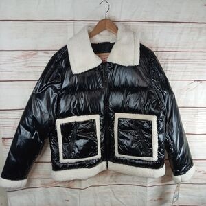 Levis quilted puffer jacket NWT black size XL